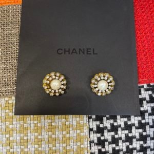Boucles d'oreilles Chanel vermeille