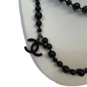 Sautoir Chanel perles noires