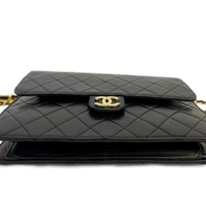 Chanel sac flapbag cuir noir