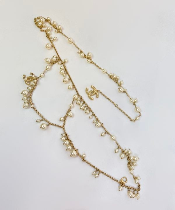 Chanel, ceinture métal doré et perles