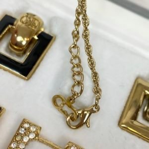 Dior, pendentif