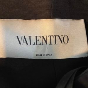 Valentino, Combinaison à col cranté de couleur noir