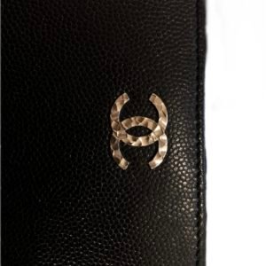 Chanel, Portefeuille long Classique en cuir caviar