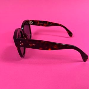 Céline, Solaires Chat