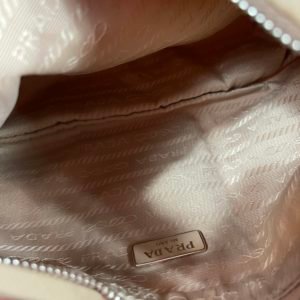 Prada, sac « Re-Edition 2005 Re-Nylon »