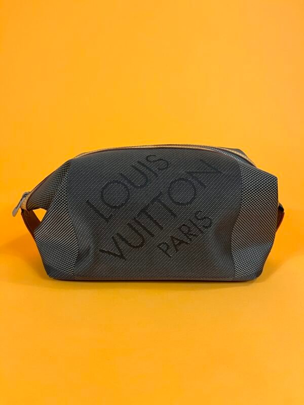Louis Vuitton, Trousse de toilette