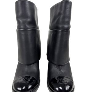 Chanel, bottines repliables cuir noir