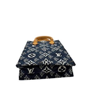 Louis Vuitton, Mini sac « Plat »
