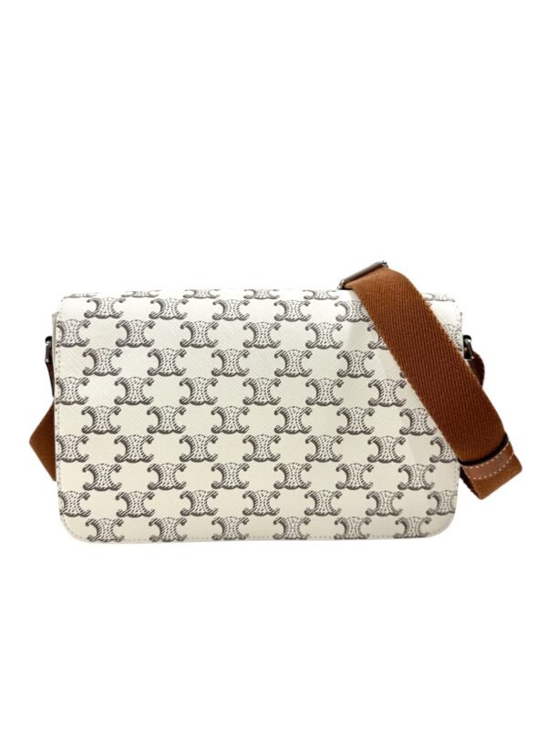 Céline, Sacoche en toile triomphe