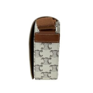 Céline, Sacoche en toile triomphe