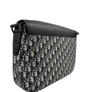 Christian Dior, Sac « Messenger Saddle »