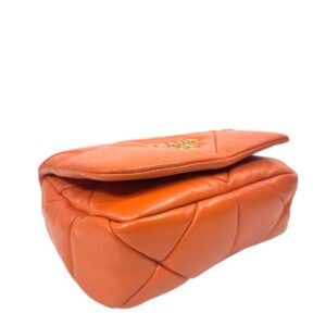 Prada, Sac en cuir orange