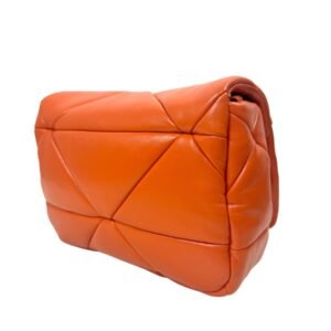 Prada, Sac en cuir orange