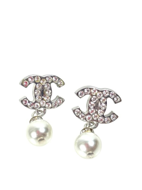 Chanel, Pendants d’oreilles