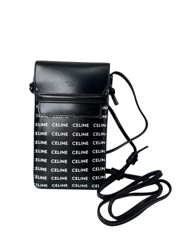 Céline, Porte-Télephone