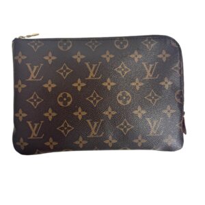 Louis Vuitton, Pochette Monogram.