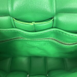 Bottega Veneta Sac « Cassette » en cuir entrelacé vert