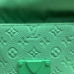 Louis Vuitton, Sac "S Lock Messenger" – Image 13