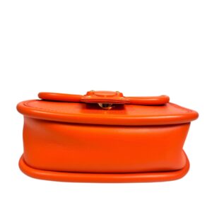 Louis Vuitton année 2023 Sac « Hide and Seek » en cuir épi orange Minnesota