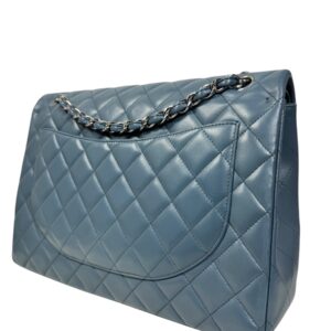 Chanel, Sac « Maxi Jumbo » en cuir agneau matelassé glacier