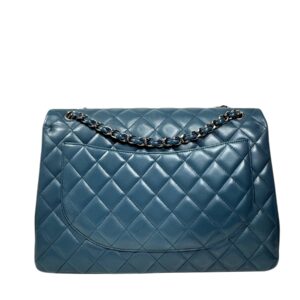 Chanel, Sac « Maxi Jumbo » en cuir agneau matelassé glacier