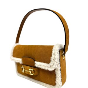 Gucci Sac « Horsebit » en agneau velours sable et mouton ivoire
