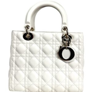 Christian Dior année 2022 Sac « Lady Dior » MM en cuir agneau écru