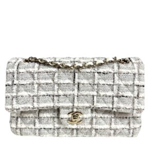 Chanel année 2023 Sac « Classique » en tweed écru