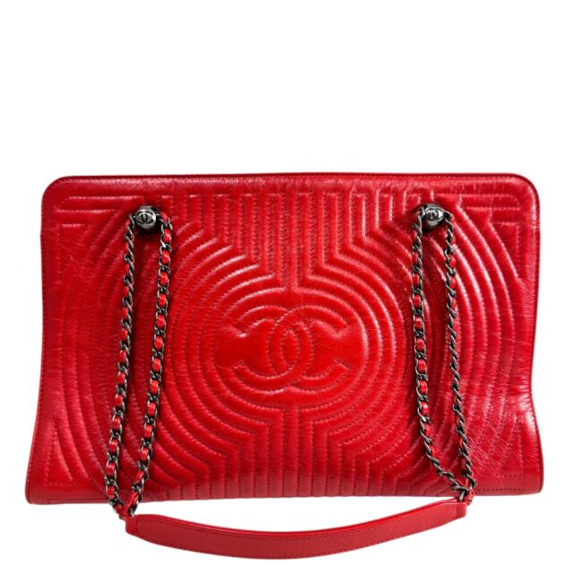 Chanel, Sac en cuir rouge