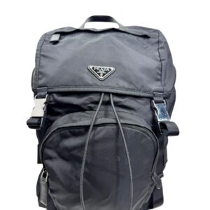 Prada Sac à dos « Re Nylon » en nylon et cuir saffiano noir