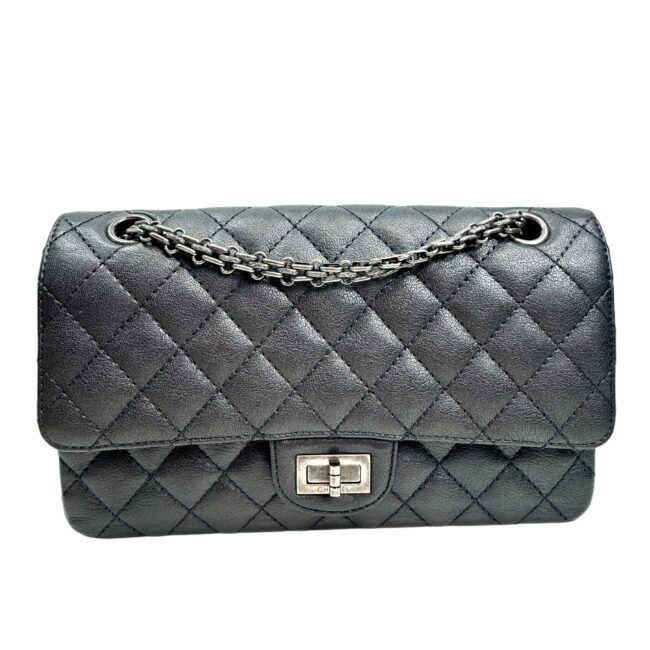 Chanel année 2019 Sac « 2.55 » en cuir matelassé graphite